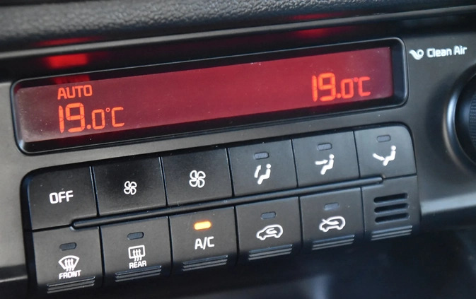 Kia Carens cena 44800 przebieg: 168403, rok produkcji 2014 z Lubień Kujawski małe 704